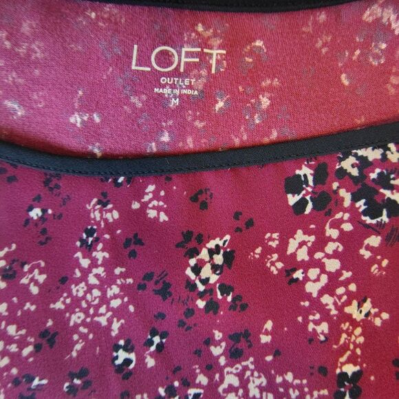 Loft Floral Burgundy Color Tunic Blouse 3/4 Bell Sleeve Round Neckline Size M - Picture 3 of 7